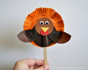 cupcake liner turkey puppet