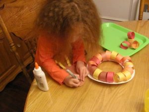 paper plate turkey wreath